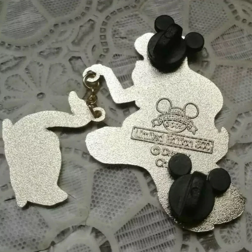 Disney LE 300 Ariel The Little Mermaid Christmas Holiday Swan Dangle Charm Pin